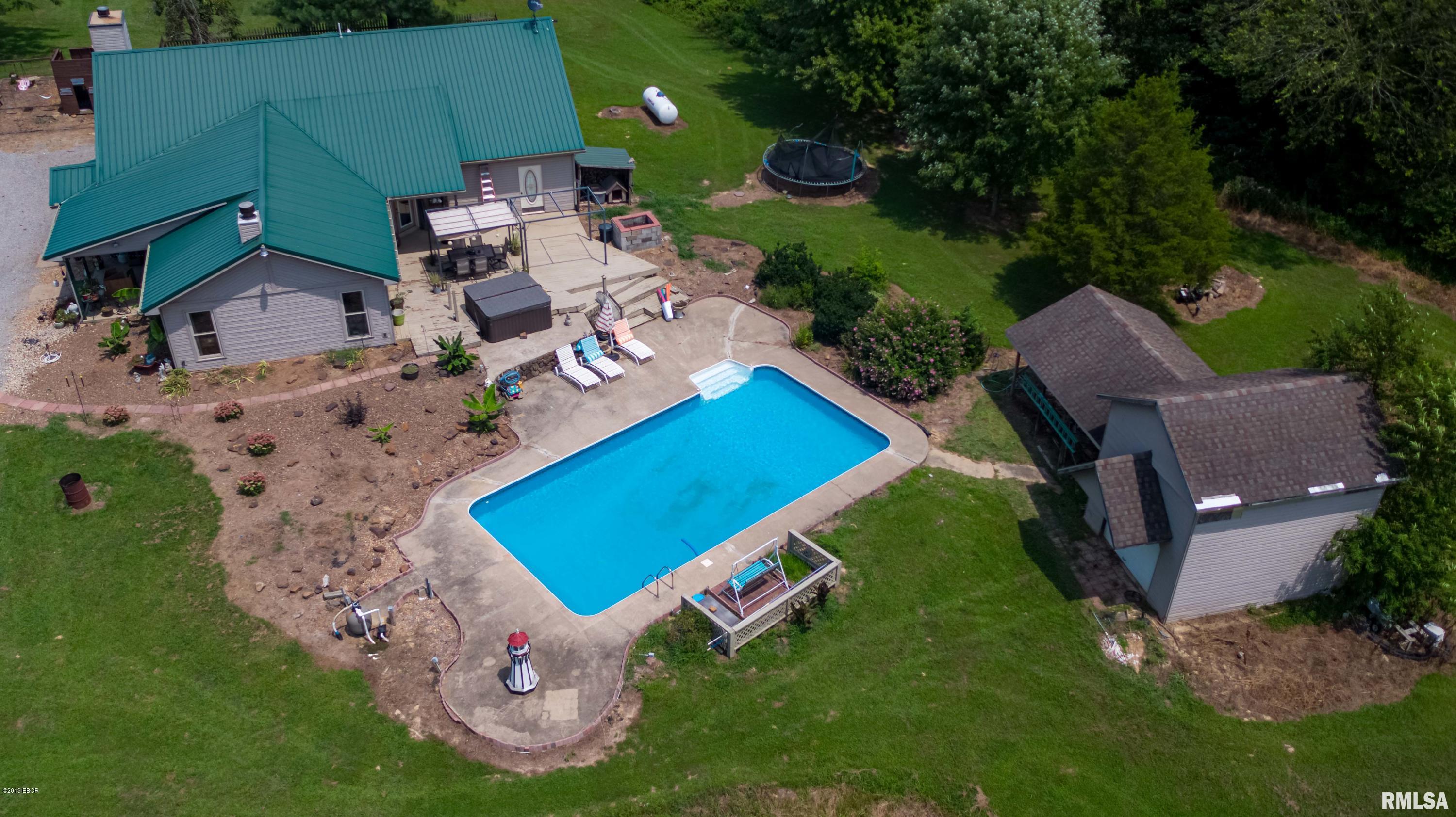 19023 Galatia Post Road Marion, IL 62959 - Photo 3 of 50 Gallery Image 3