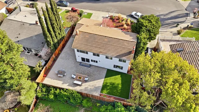 $1,999,999 | 220 Daylight Place, Danville, CA 94526