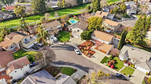 $1,999,999 | 220 Daylight Place, Danville, CA 94526