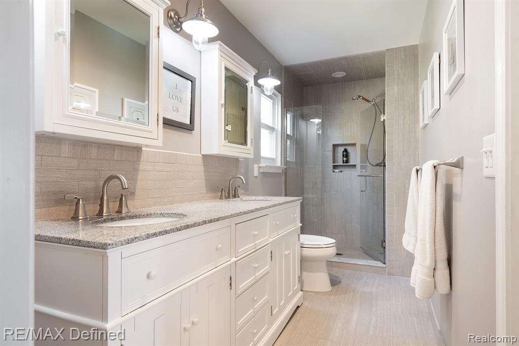 499 Whitney Drive Rochester Hills, MI 48307 - Photo 19 of 43