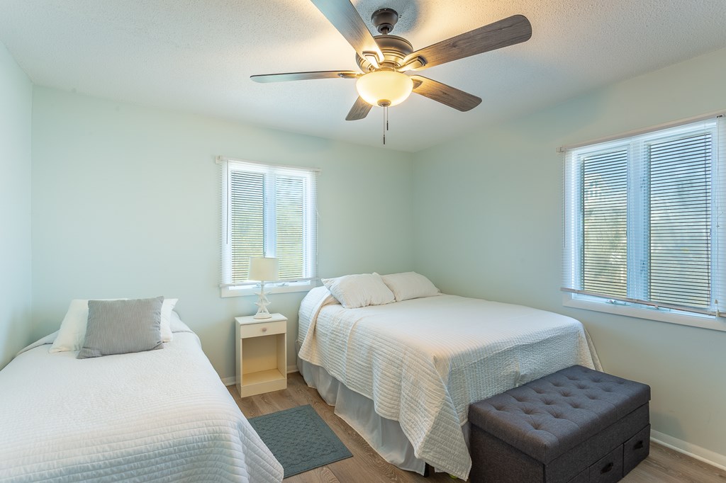 1232 Sandy Lane Eastpoint, FL 32328 - Photo 14 of 25