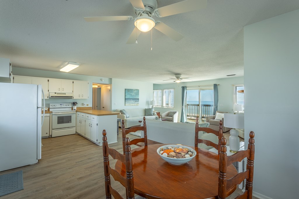 1232 Sandy Lane Eastpoint, FL 32328 - Photo 4 of 25