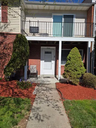 $310,000 | 276 Temple Hill Road, Unit 704, New Windsor, NY 12553