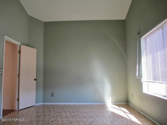2116 Jacana Loop Tucson, AZ 85745 - Photo 19 of 35