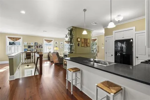 $550,000 | 325 Coffee Street, Mandeville, LA 70448