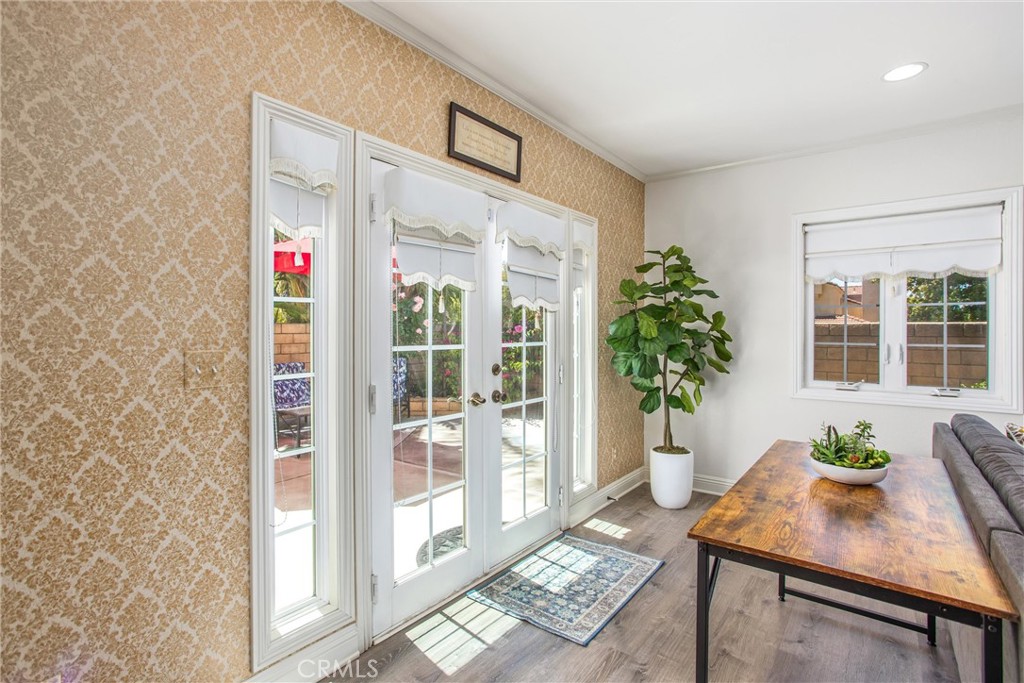 1125 Vía Nice Redlands, CA 92374 - Photo 22 of 50 a living room with furniture