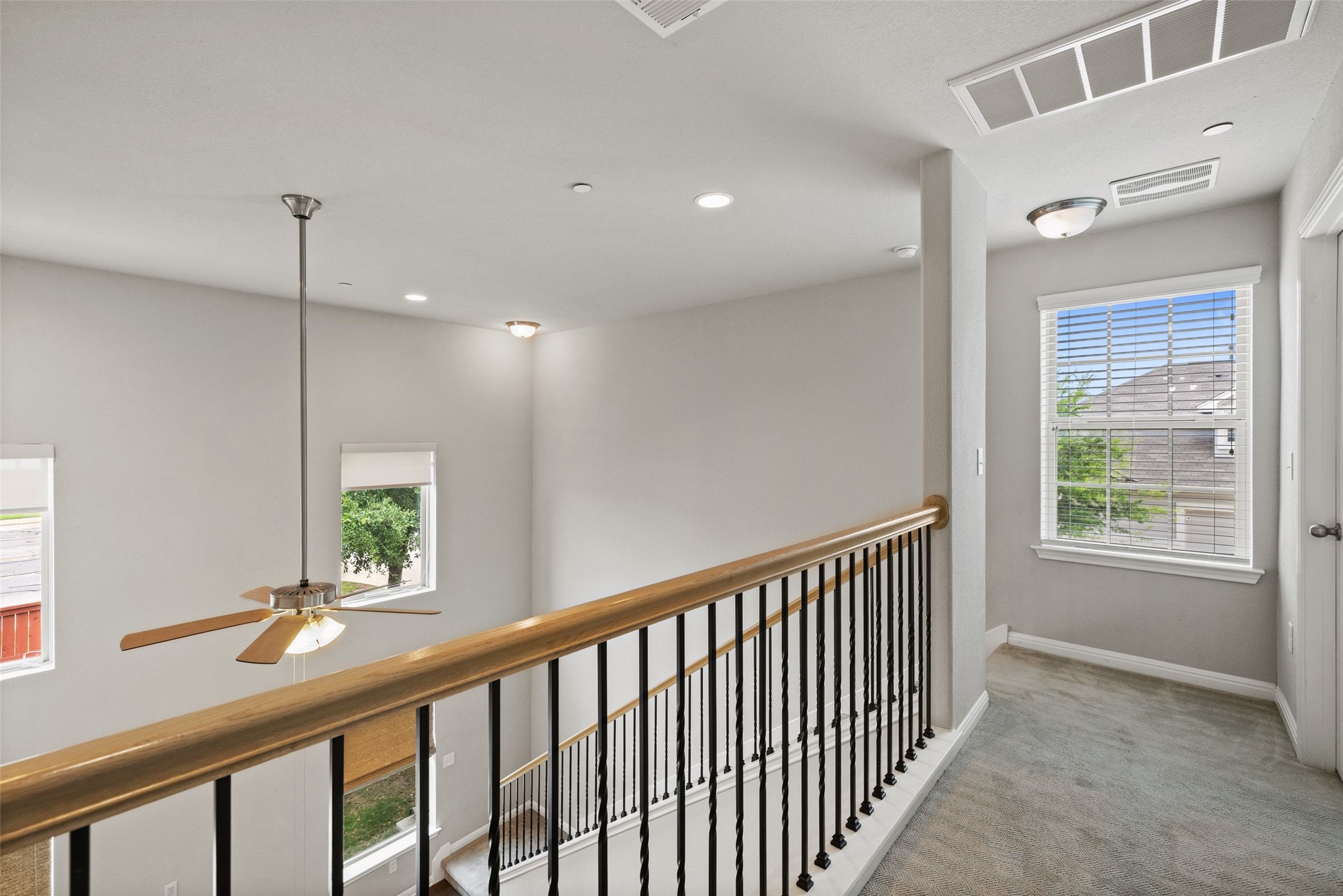 1615 Airedale Road Austin, TX 78748 - Photo 25 of 39 a view of hallway with window