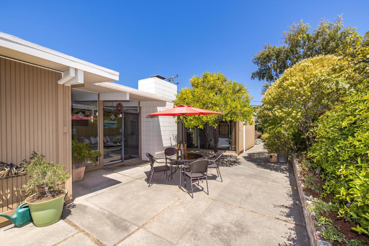 1619 Celeste Drive San Mateo, CA 94402 - Photo 39 of 44 a view of a building with sitting area