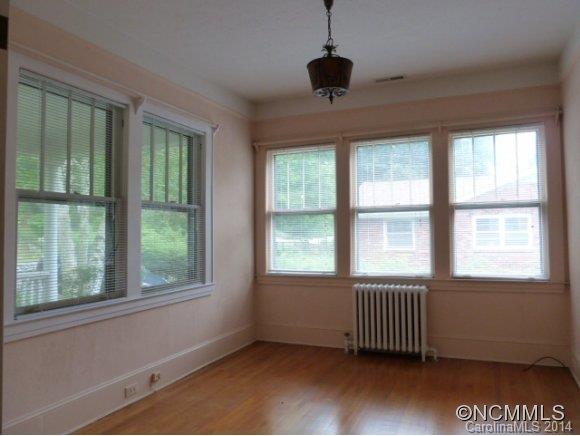 9 Red Oak Road Asheville, NC 28804 - Photo 3 of 13 Gallery Image 3