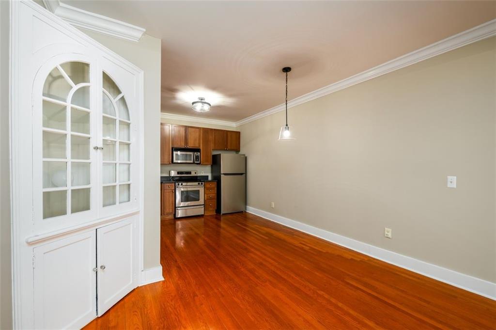 423 Clairemont Avenue, Unit 13 Decatur, GA 30030 - Photo 7 of 32