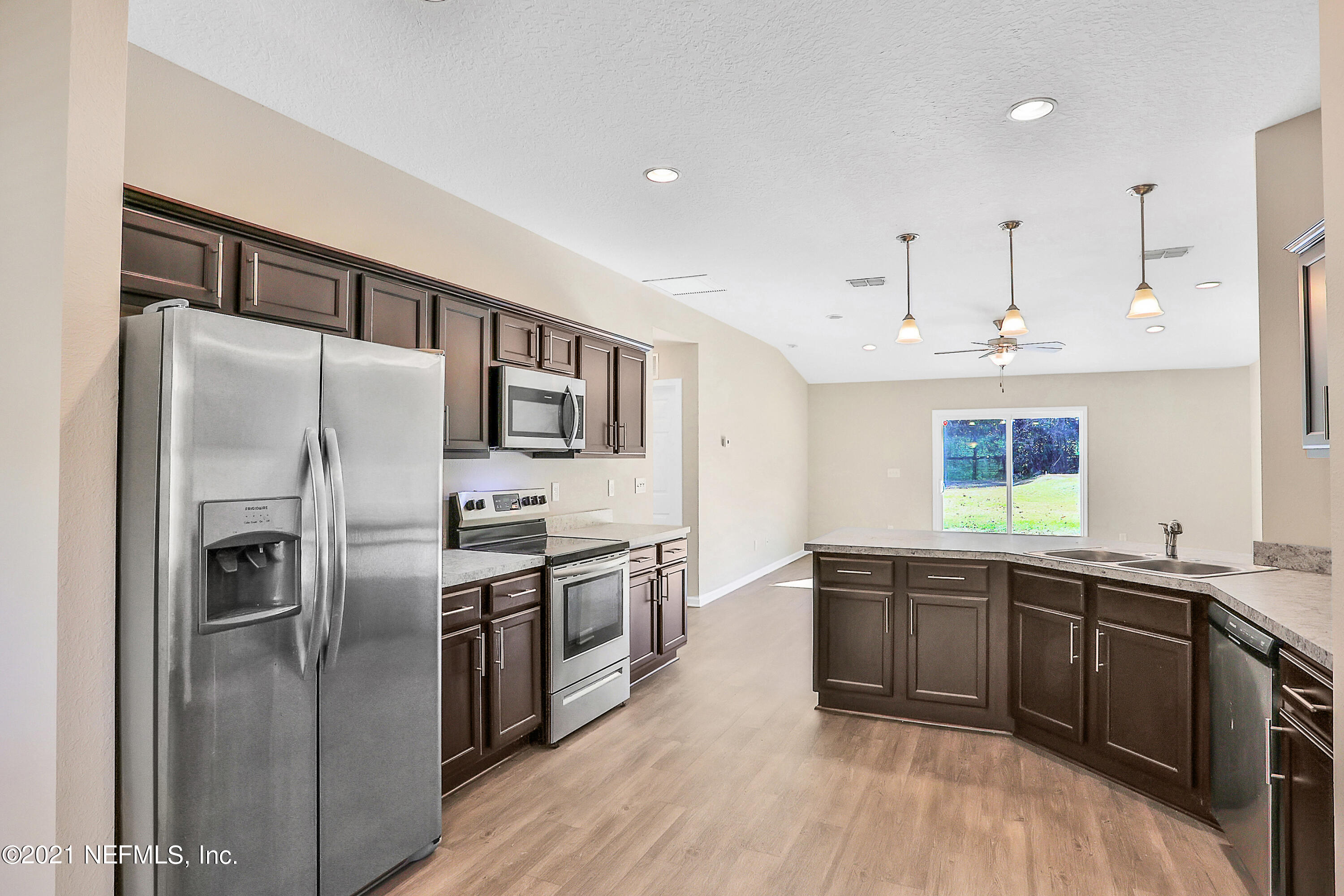 14128 Duval Road Jacksonville, FL 32218 - Photo 5 of 36 297A6585