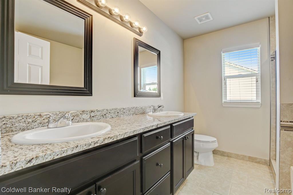 2933 Dearborn Avenue Rochester Hills, MI 48309 - Photo 18 of 26