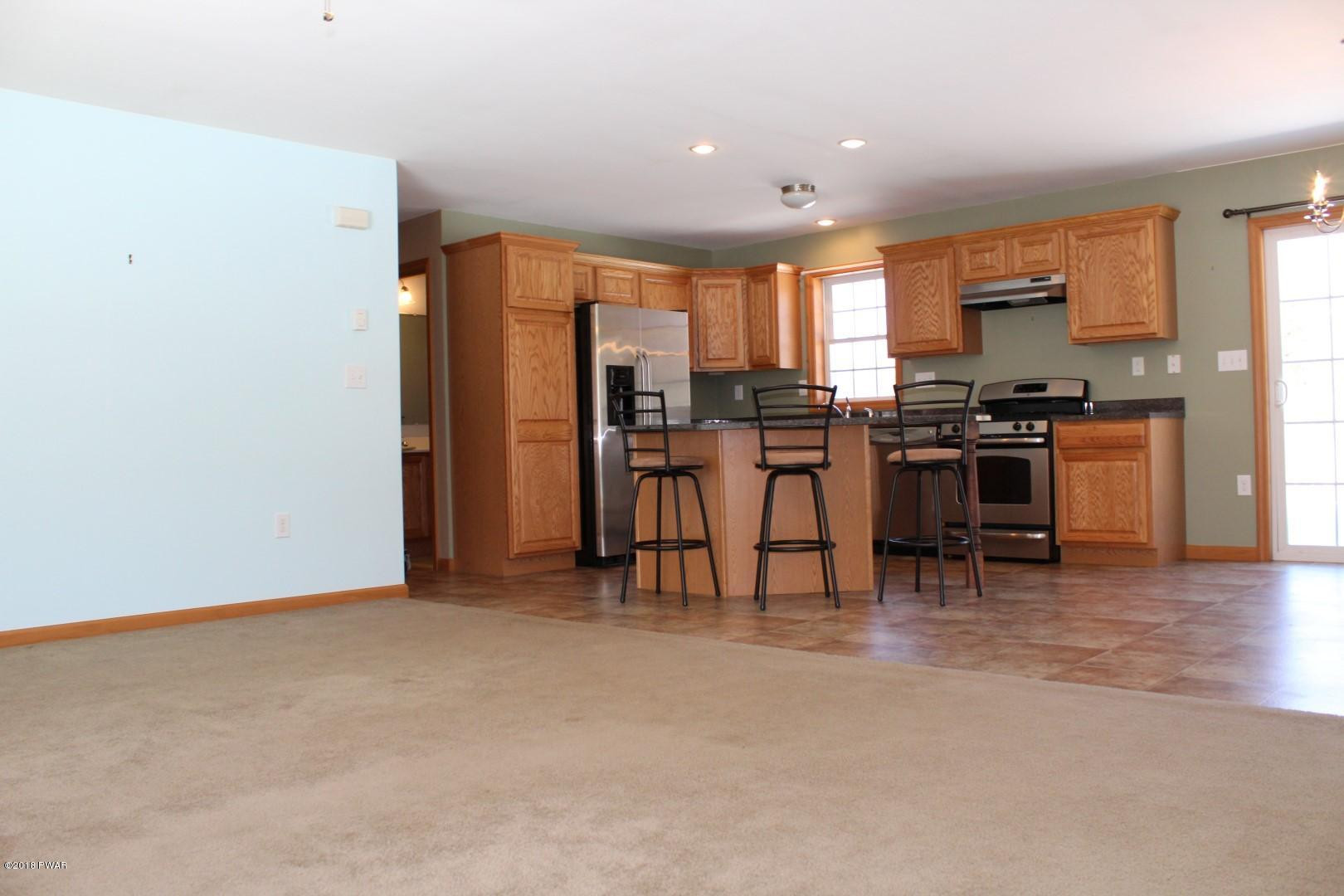 186 Sawmill Road Greentown, PA 18426 - Photo 13 of 42 Kitchen