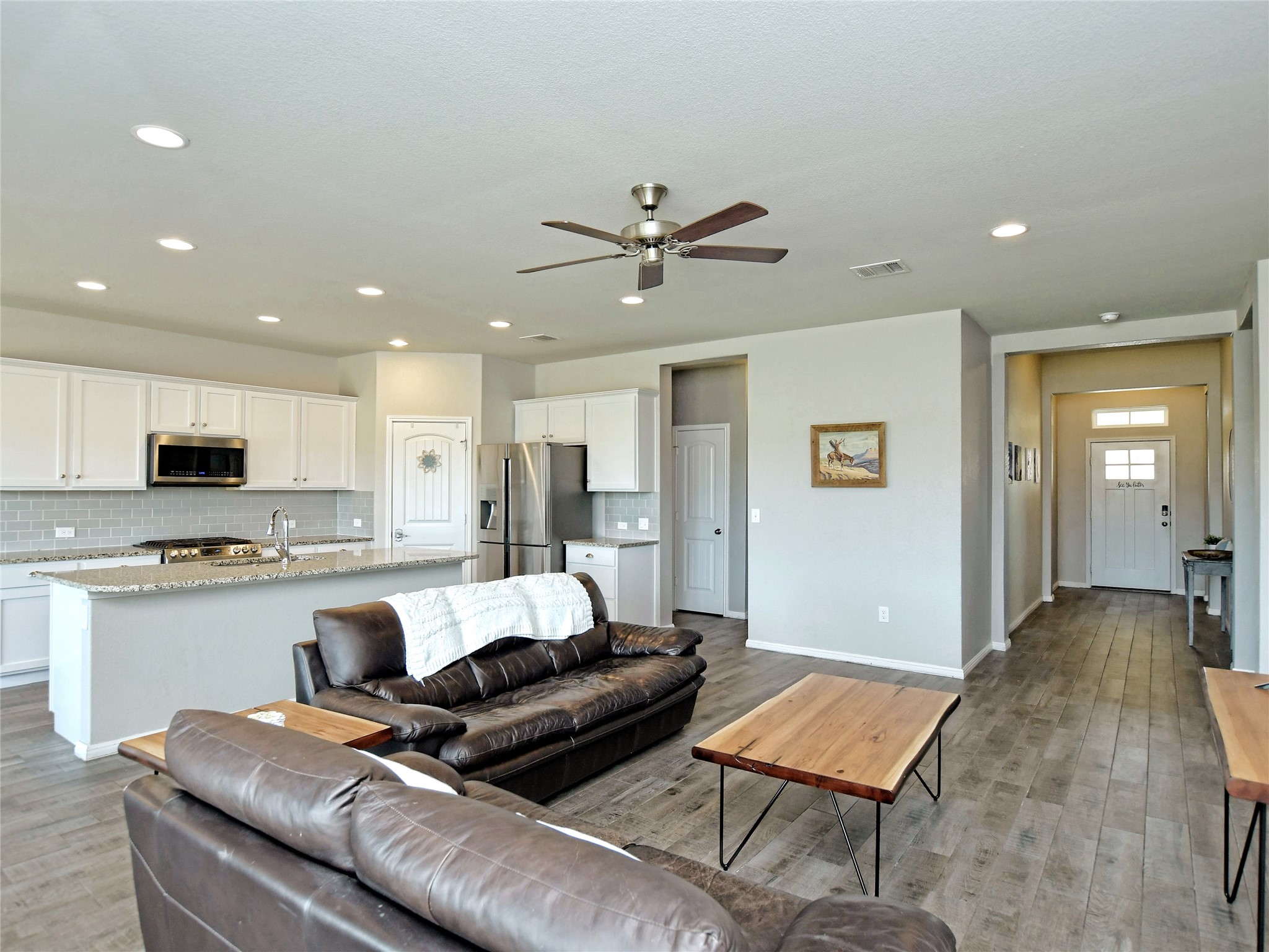 4317 Buffalo Ford Road Georgetown, TX 78628 - Photo 11 of 37 Living Area