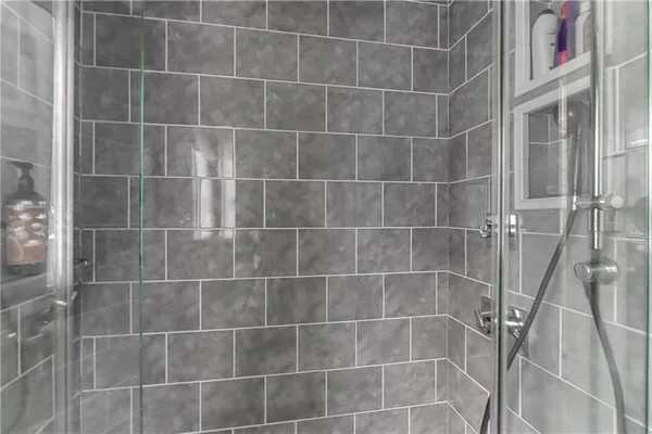 $325,000 | 199 Roscommon Place, Canonsburg, PA 15317