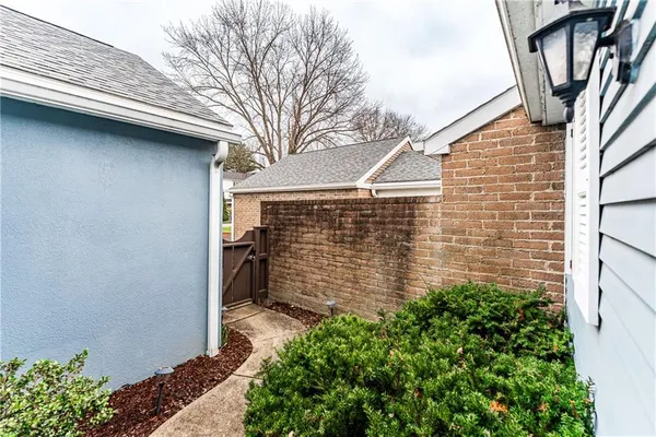 $325,000 | 199 Roscommon Place, Canonsburg, PA 15317
