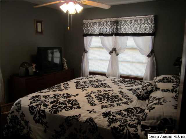 703 South Spring Street Talladega, AL 35160 - Photo 18 of 22