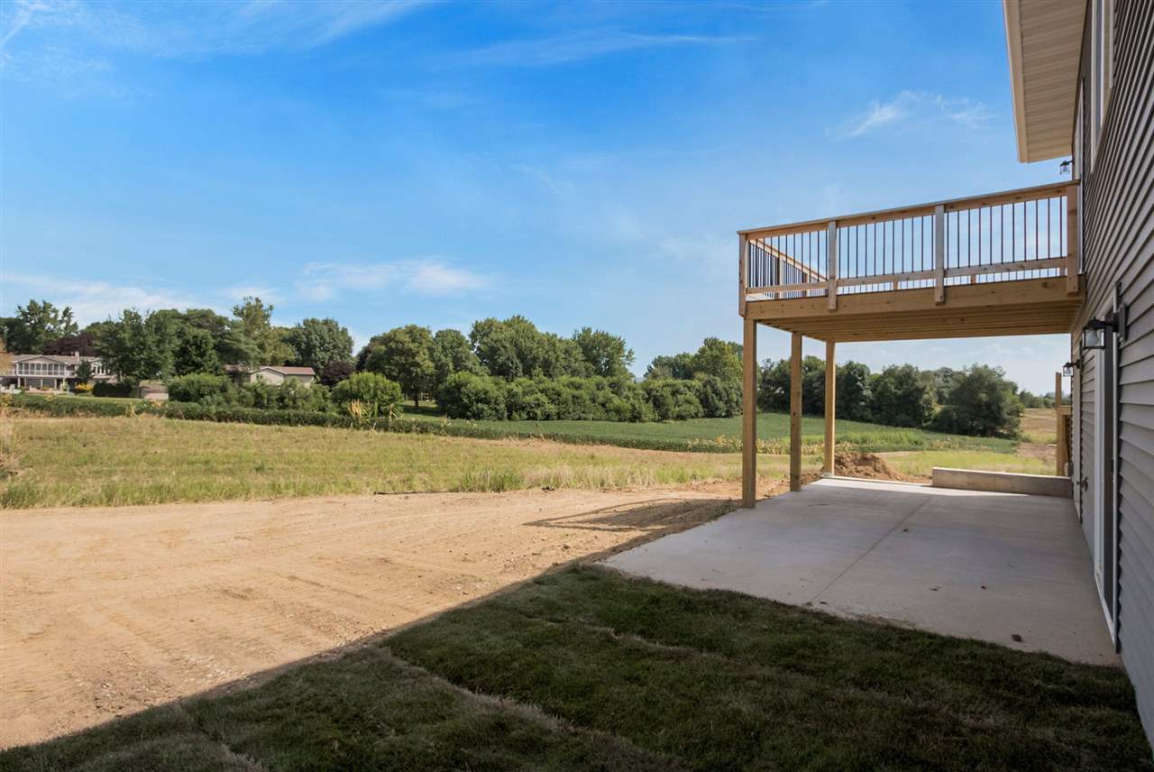 402 Ridge View Drive West Branch, IA 52358 - Photo 25 of 28 Gallery Image 25