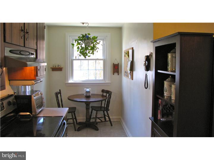 1528 Brierwood Road Havertown, PA 19083 - Photo 12 of 25 Kitchen