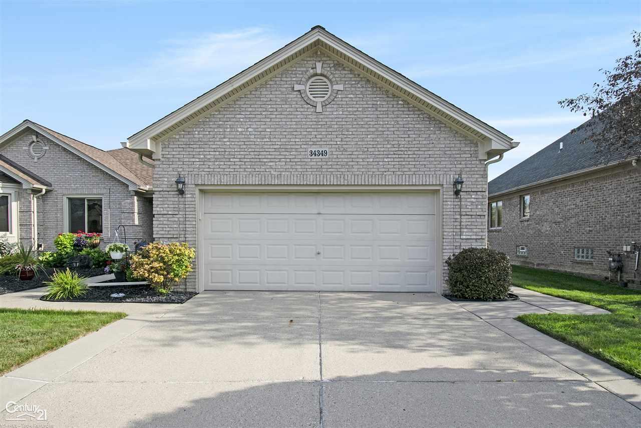 34349 Country Meadow Road New Baltimore, MI 48047 - Photo 27 of 37 31389832-26.JPG