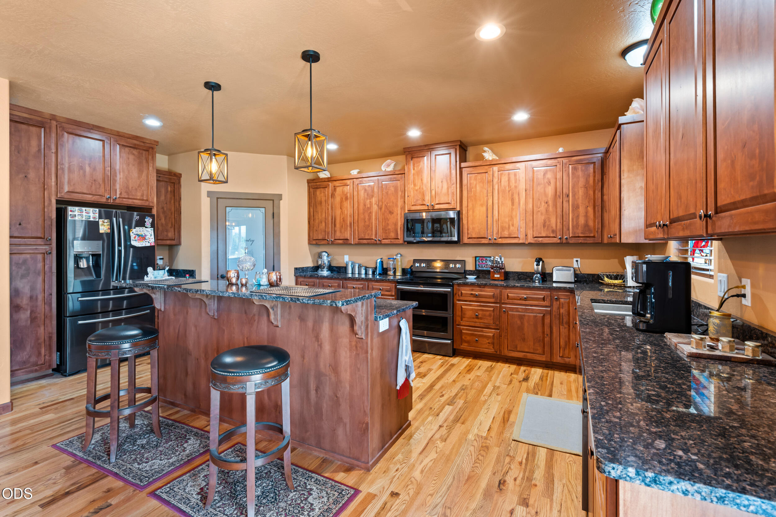 1213 Casino Road Medford, OR 97501 - Photo 45 of 77
