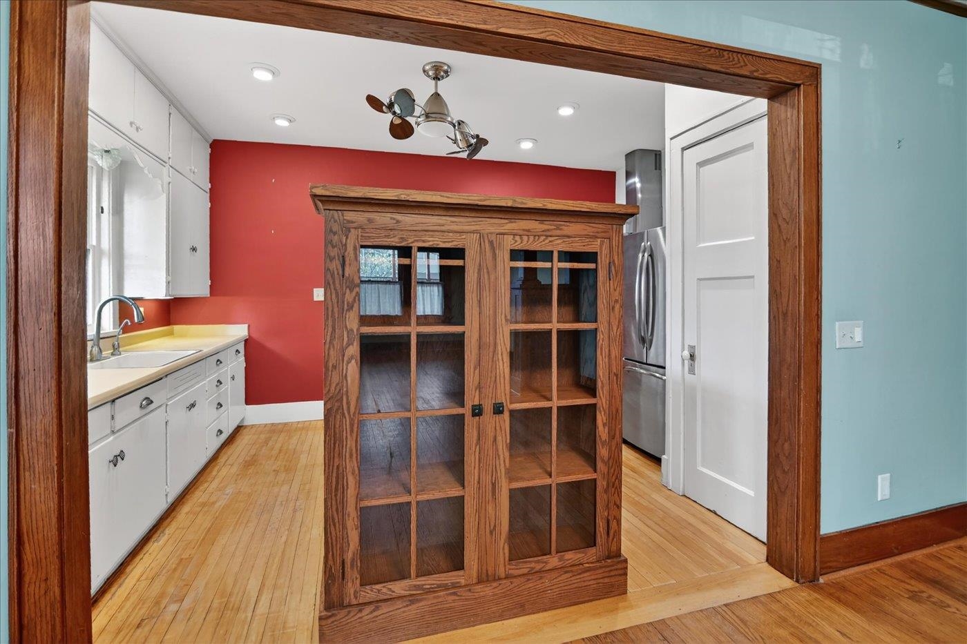 1110 Gilson Street Madison, WI 53715 - Photo 13 of 57