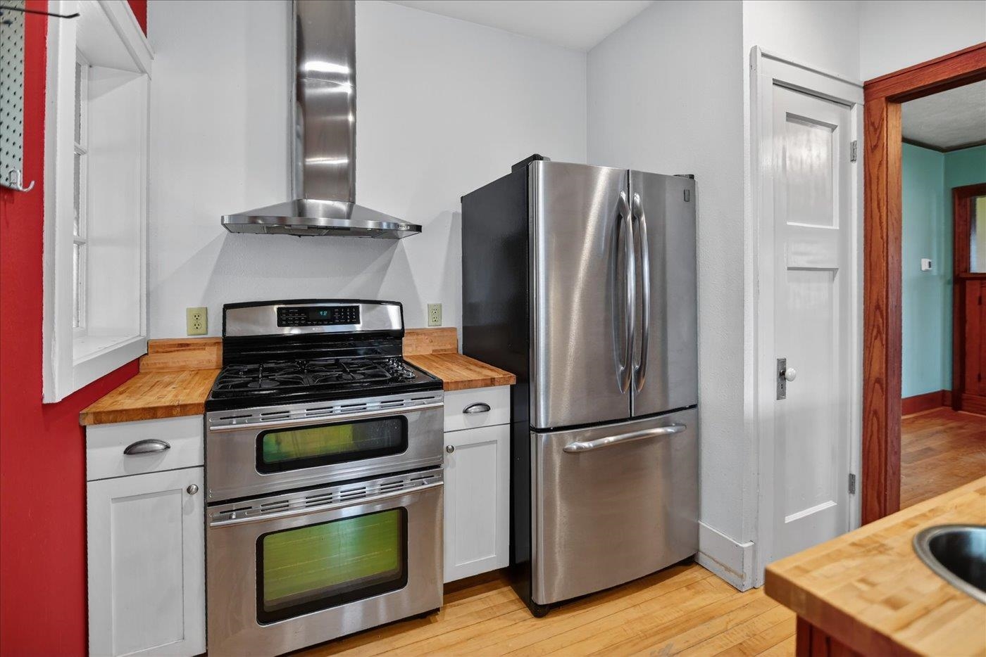 1110 Gilson Street Madison, WI 53715 - Photo 15 of 57