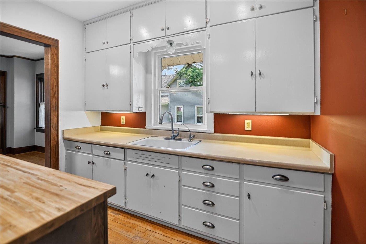 1110 Gilson Street Madison, WI 53715 - Photo 19 of 57