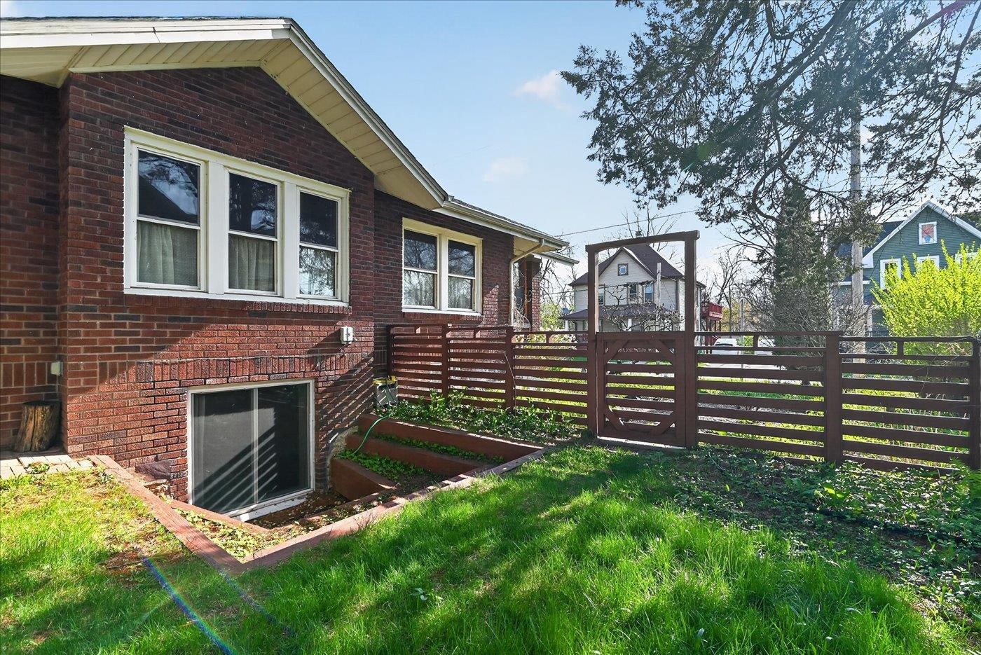 1110 Gilson Street Madison, WI 53715 - Photo 52 of 57