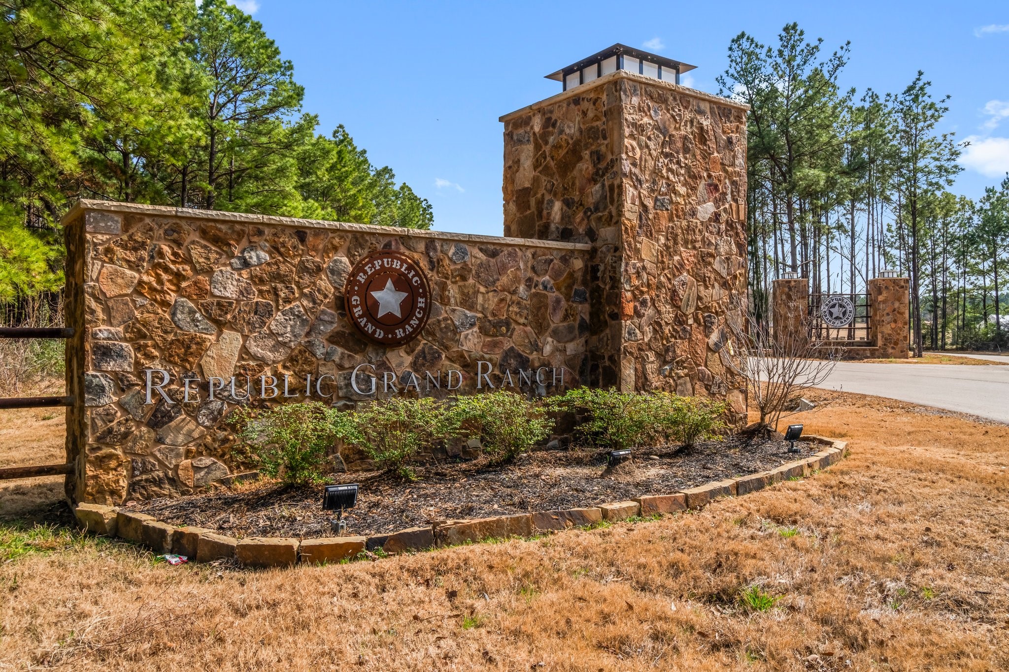 15491 Red Hawk Road Willis, TX 77378 - Photo 14 of 20 a view of a pathway of a building