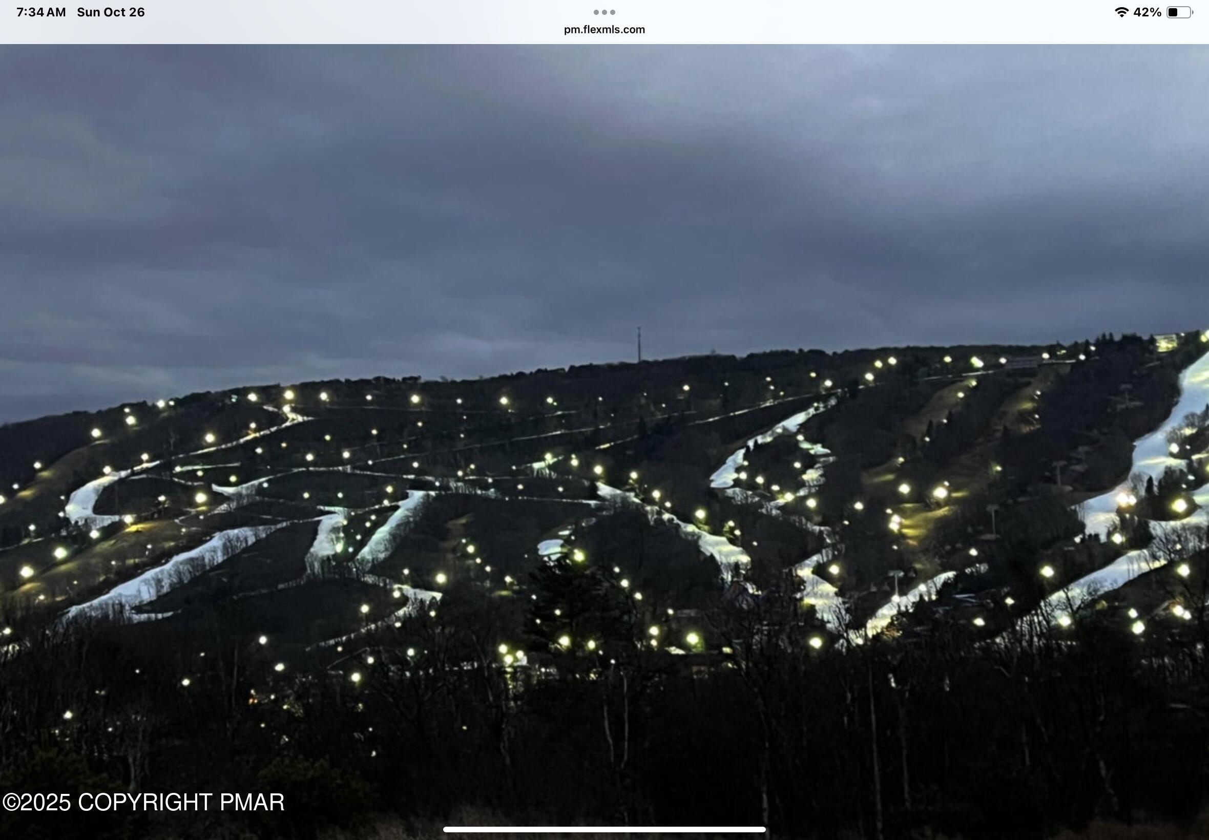 557 Upper Deer Valley Road Tannersville, PA 18372 - Photo 18 of 47 a close up of balcony