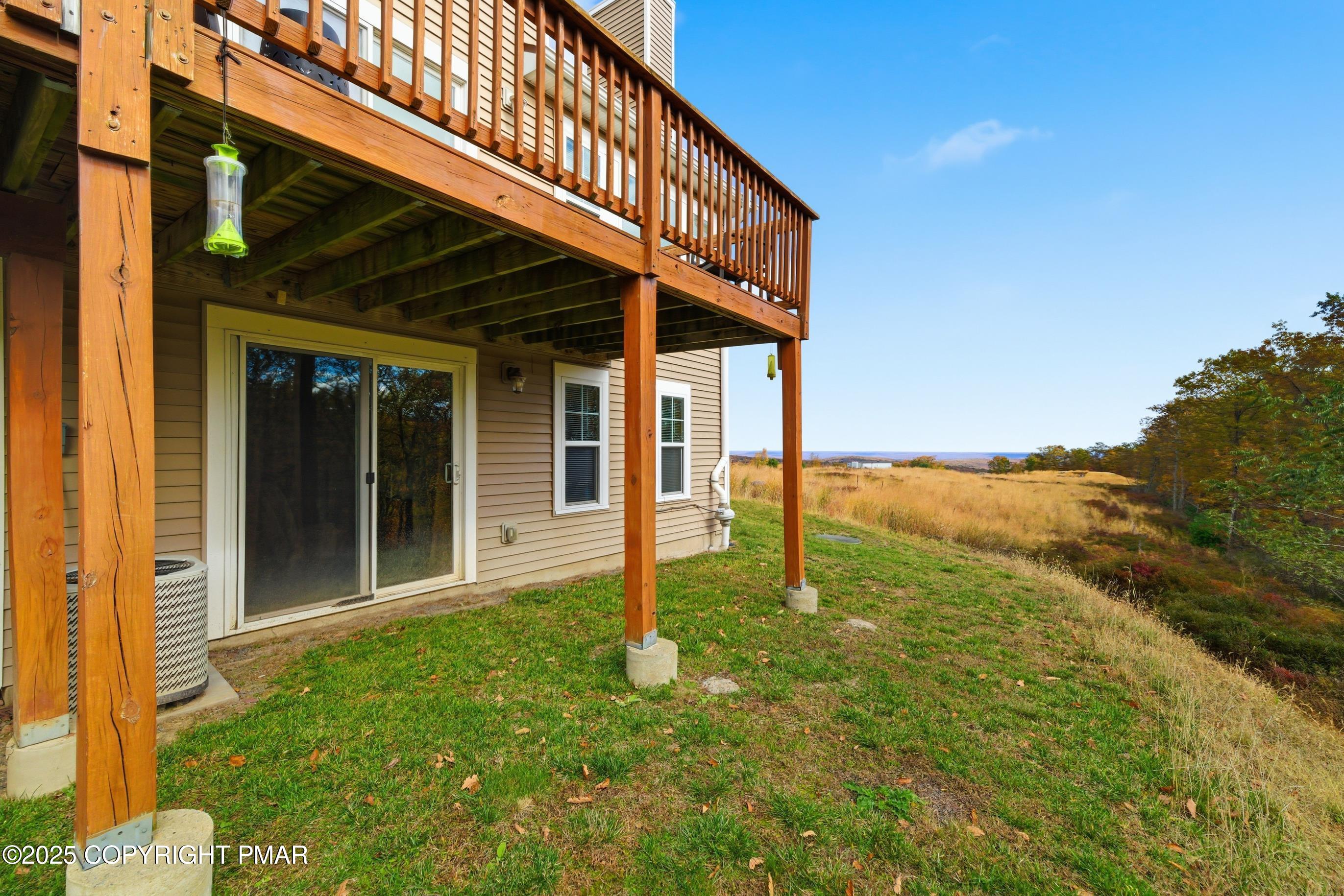 557 Upper Deer Valley Road Tannersville, PA 18372 - Photo 38 of 47 a backyard of a house