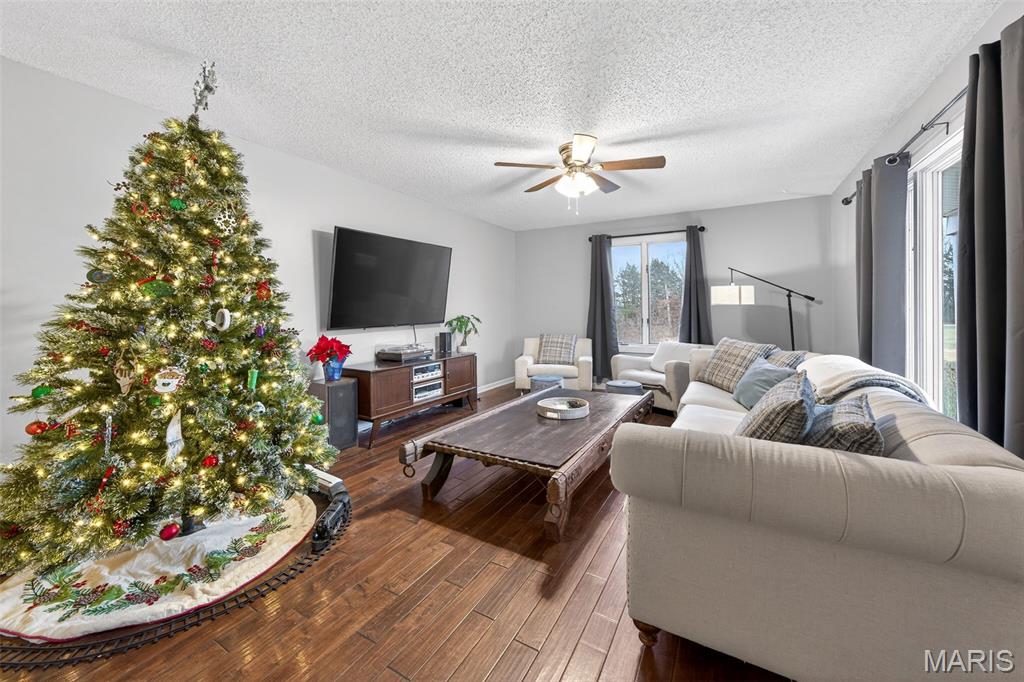 29907 Old Cotton Road Foristell, MO 63348 - Photo 16 of 62