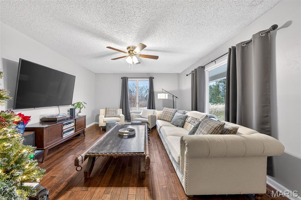 29907 Old Cotton Road Foristell, MO 63348 - Photo 17 of 62