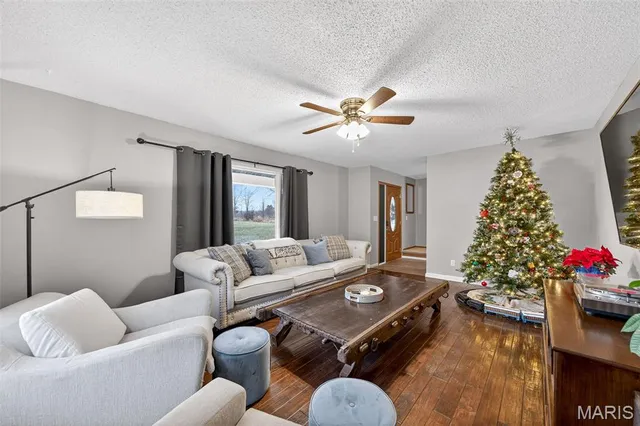 $649,900 | 29907 Old Cotton Road, Foristell, MO 63348