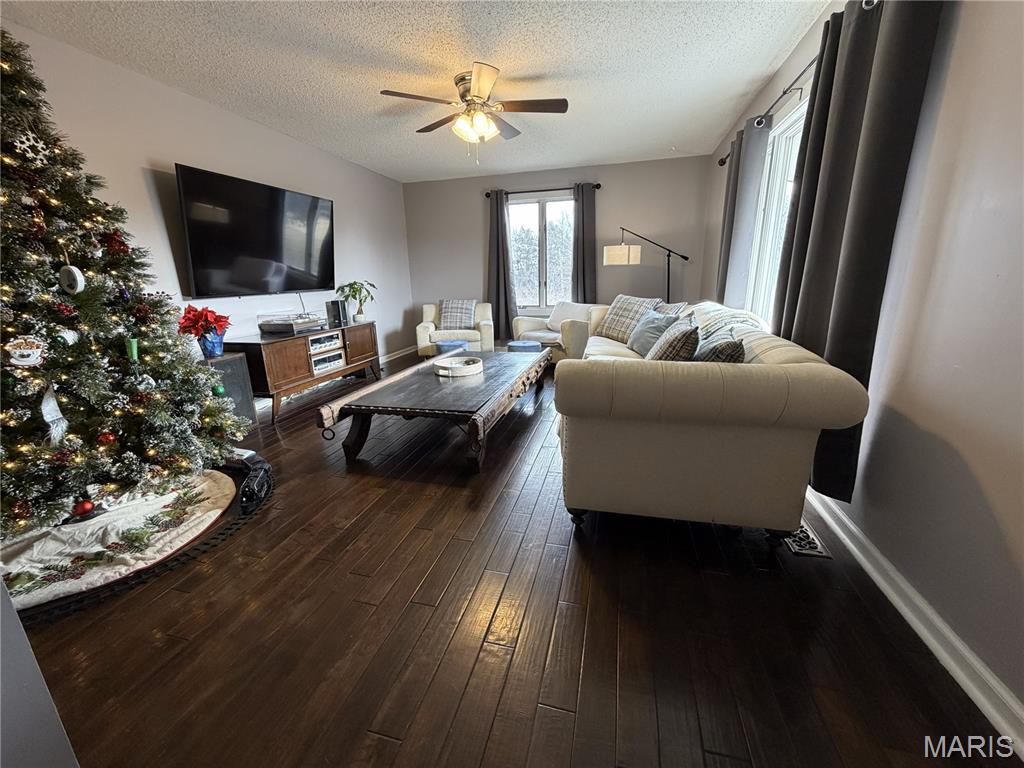 29907 Old Cotton Road Foristell, MO 63348 - Photo 8 of 35