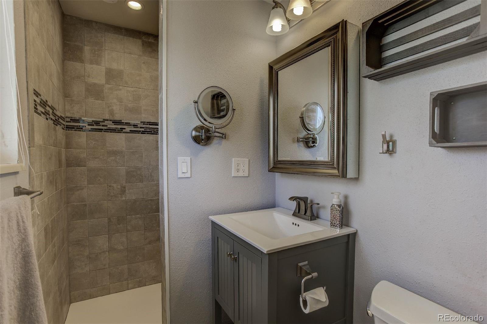 2730 South Reed Street Denver, CO 80227 - Photo 21 of 32 Gallery Image 21