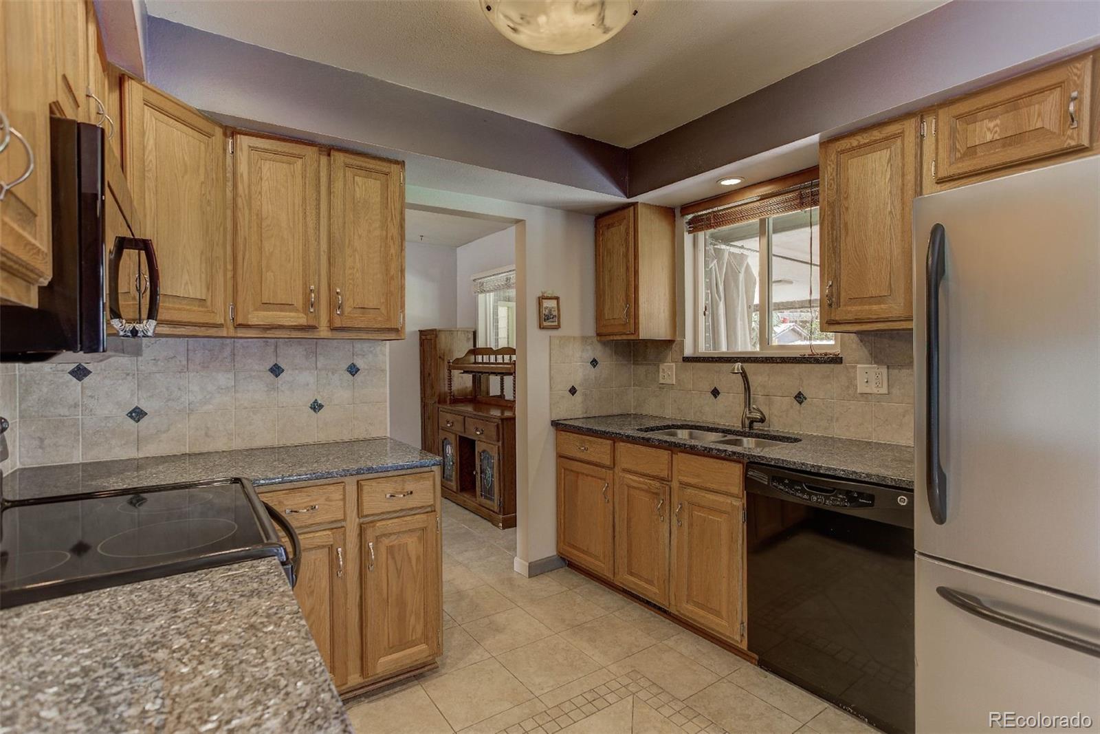 2730 South Reed Street Denver, CO 80227 - Photo 4 of 32 Gallery Image 4