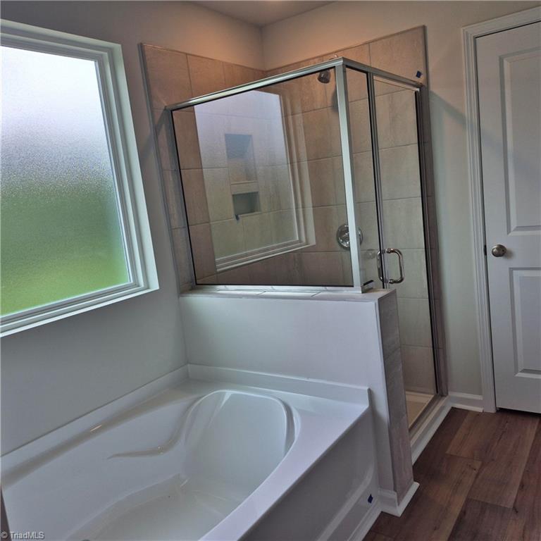 5019 Fallmeade Road Kernersville, NC 27284 - Photo 14 of 50 Primary Bath