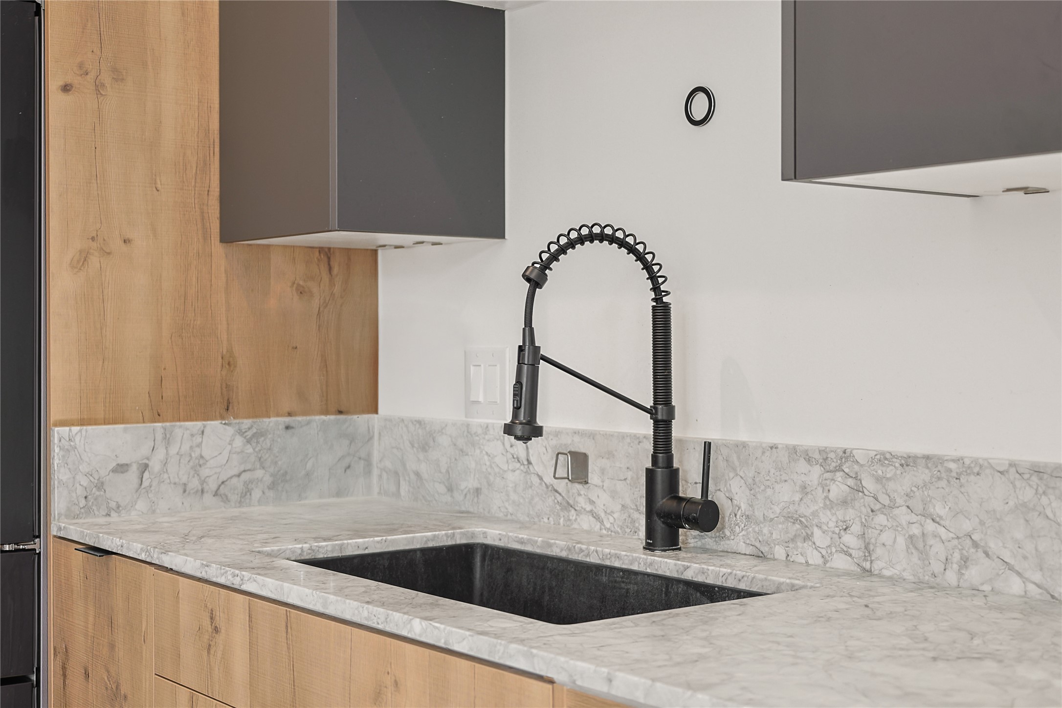 1550 Ashway Street Conroe, TX 77385 - Photo 8 of 34 a close view of sink and tap