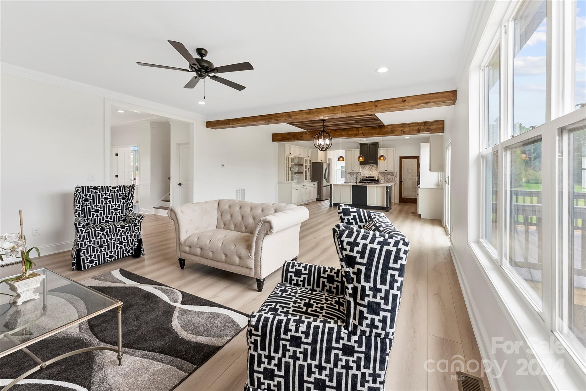 1129 Stoney Point Road Kings Mountain, NC 28086 - Photo 21 of 45 a living room with furniture