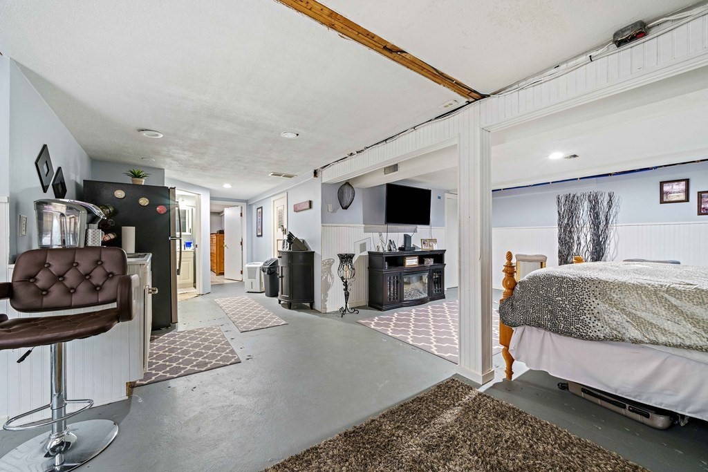 265 Regan Road Somerset, MA 02726 - Photo 22 of 39 Gallery Image 22