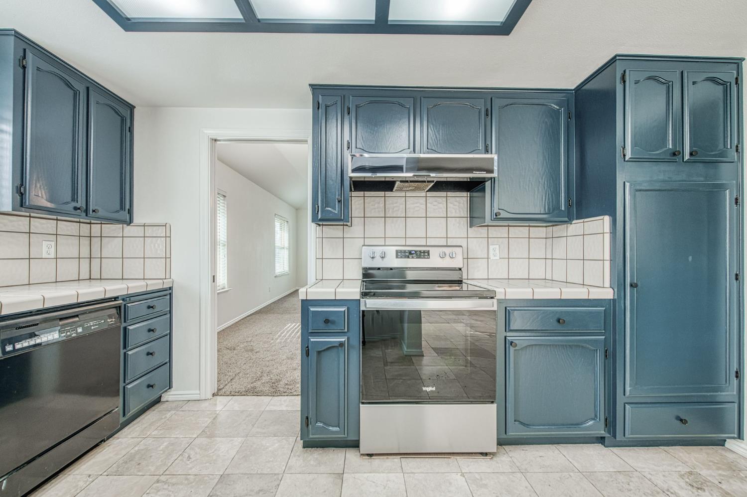 8166 North Raisina Avenue Fresno, CA 93720 - Photo 16 of 40