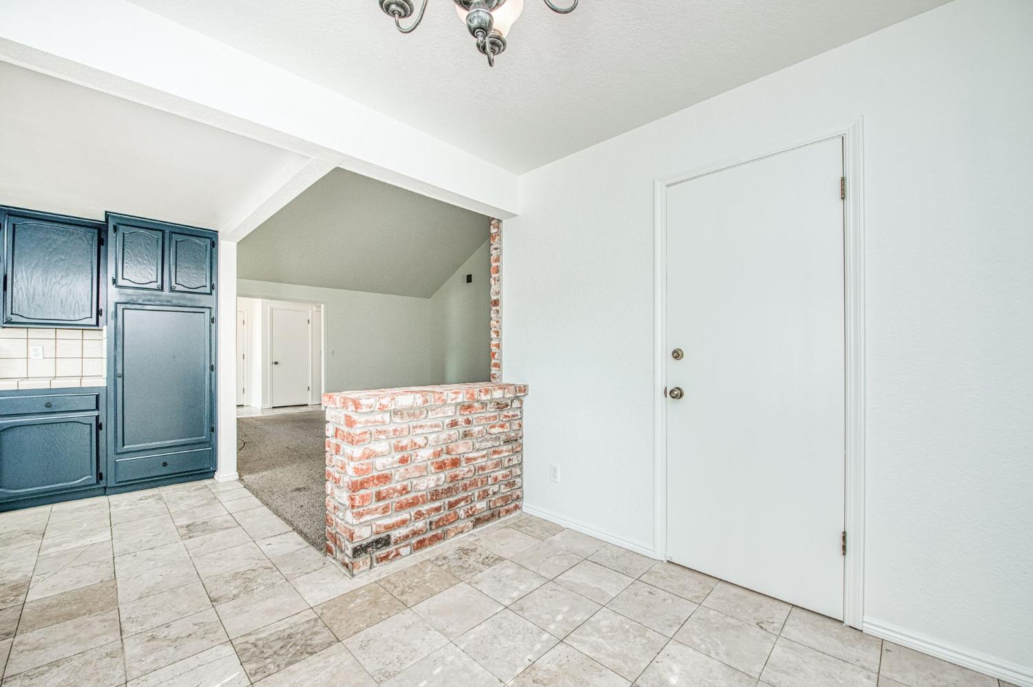 8166 North Raisina Avenue Fresno, CA 93720 - Photo 20 of 40