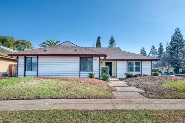 $485,000 | 8166 North Raisina Avenue, Fresno, CA 93720