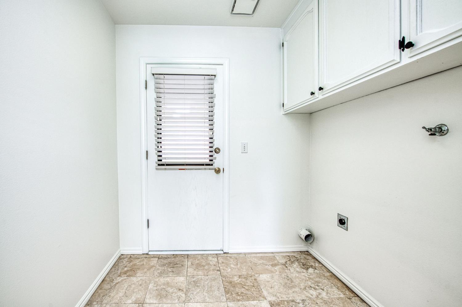 8166 North Raisina Avenue Fresno, CA 93720 - Photo 22 of 40