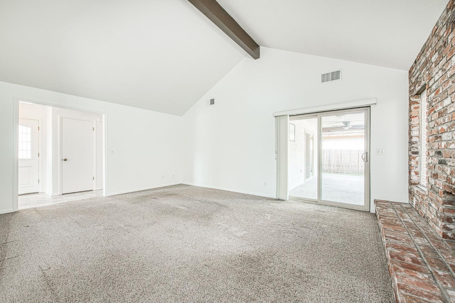 8166 North Raisina Avenue Fresno, CA 93720 - Photo 23 of 40