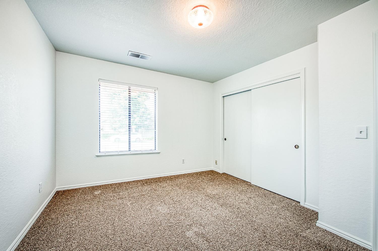 8166 North Raisina Avenue Fresno, CA 93720 - Photo 29 of 40