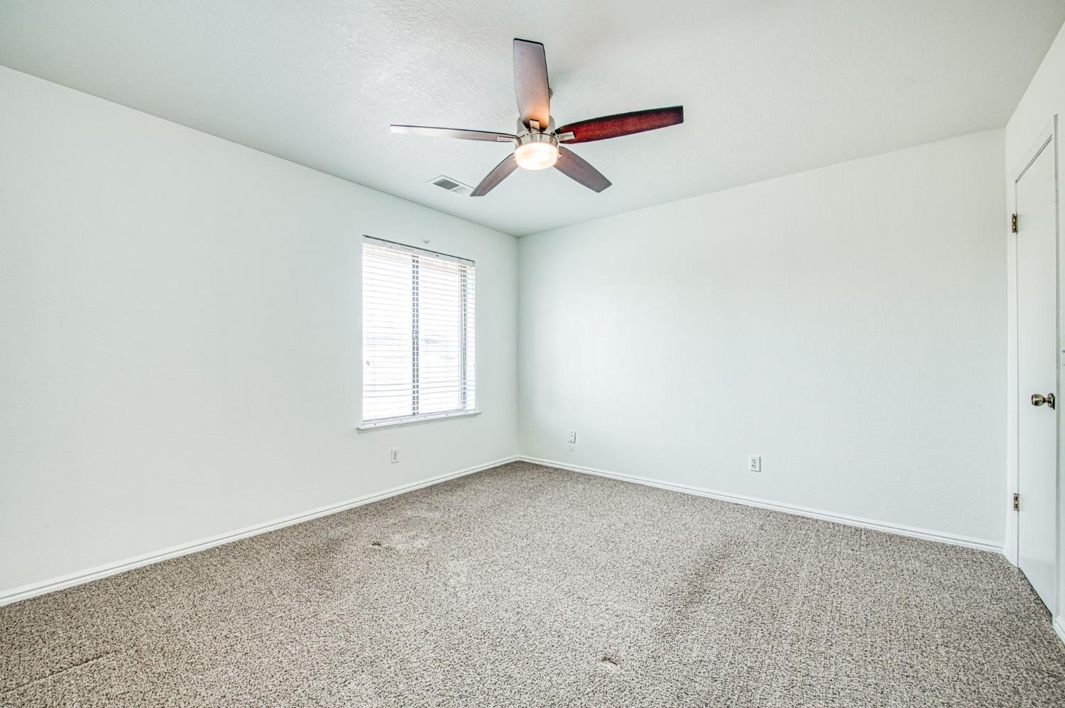 8166 North Raisina Avenue Fresno, CA 93720 - Photo 30 of 40