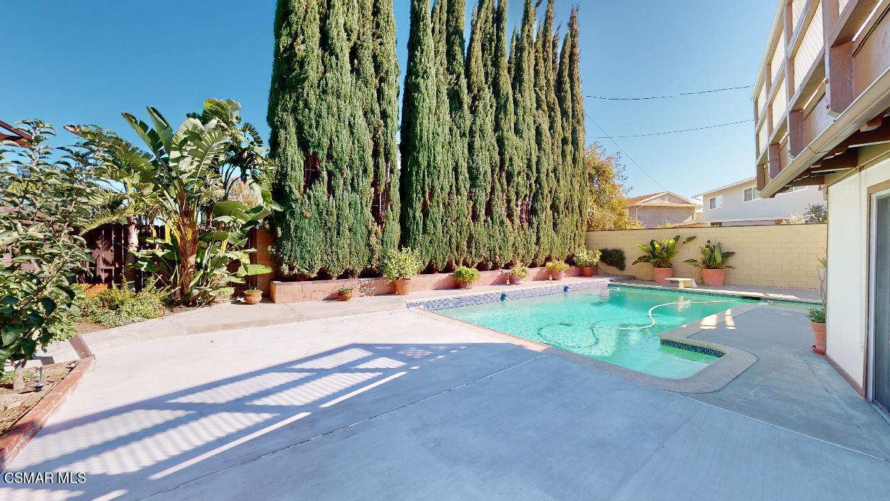 2007 Rhoda Street Simi Valley, CA 93065 - Photo 4 of 52 2007-Rhoda-St-Simi-Valley-11042022_08404